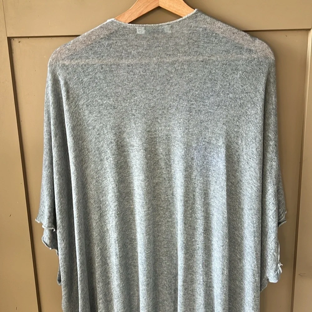 Julie Billiart Sz M Stretch Jersey Knit Light Weight Gray Kimono Lettuce Hem - Picture 6 of 8